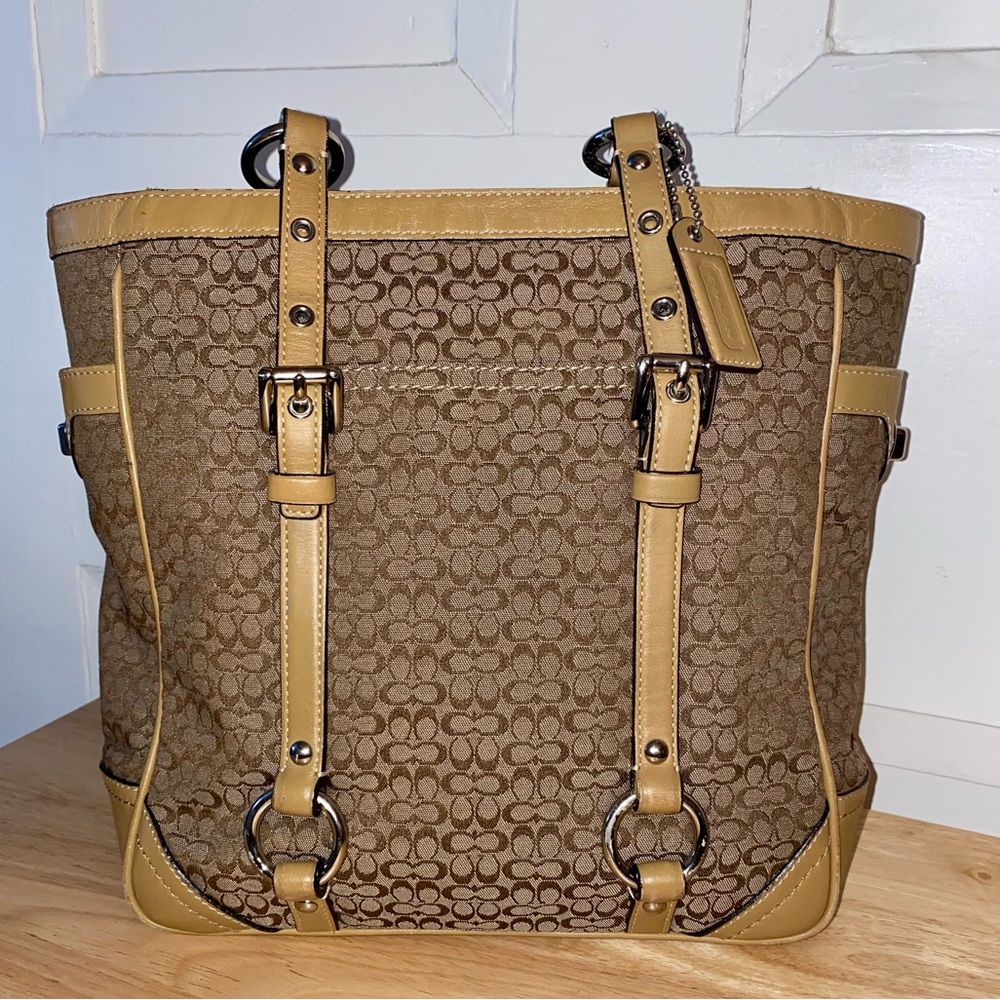 Authentic Coach Signature Jacquard Tote Bag Serial No. M0749-F11526